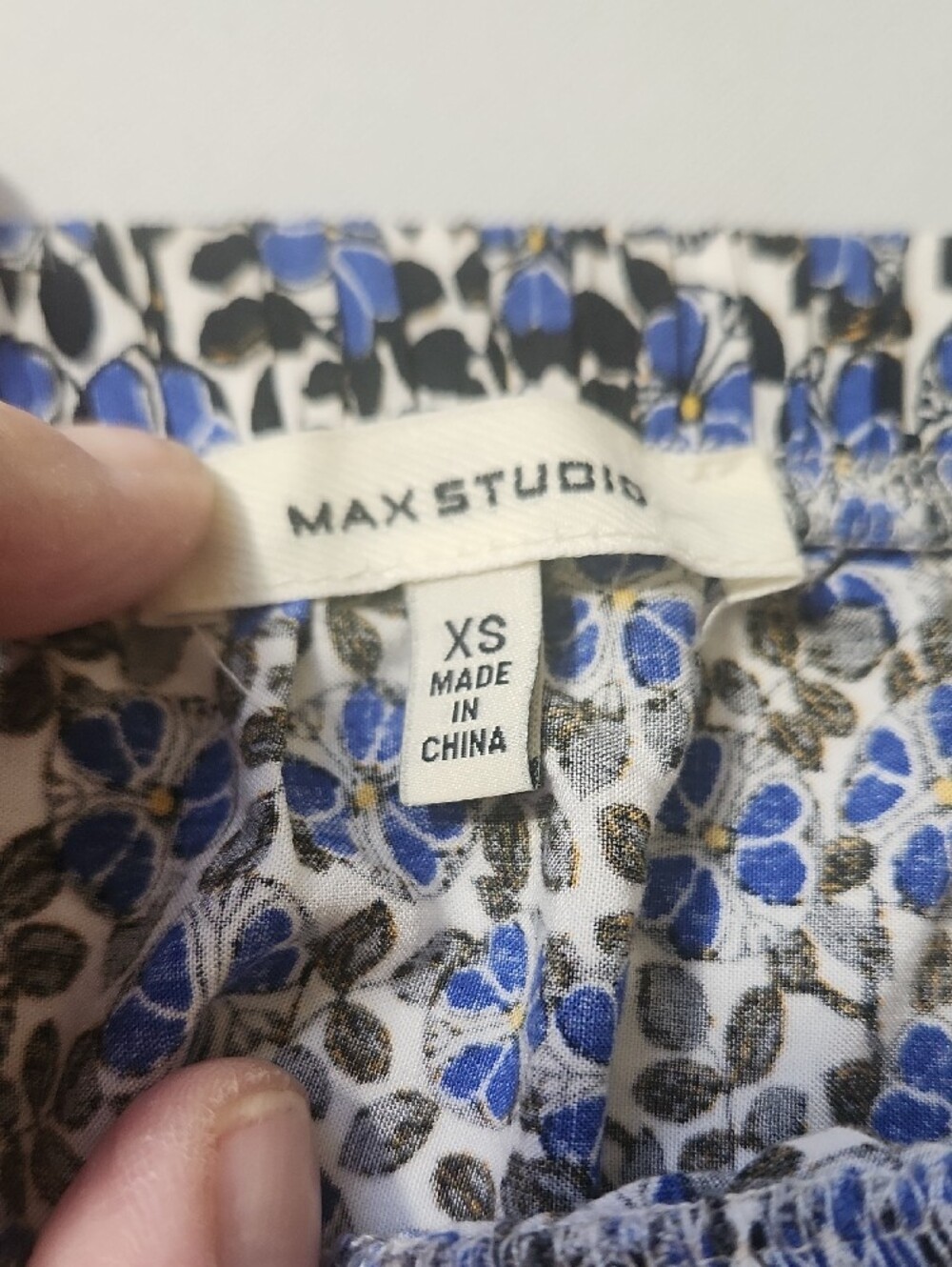 🍁LAST CHANCE🍁Max Studio Blue Black Floral Print Maxi Skirt - Picture 2 of 8